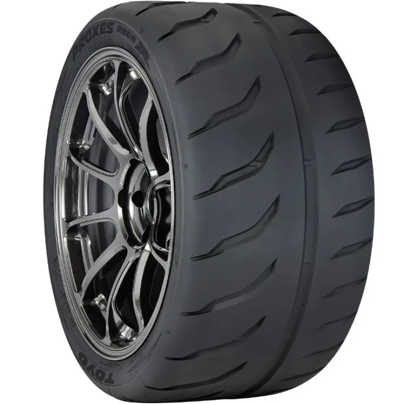 Toyo Proxes R888R Ultra-High-Performance Track Tire – 325/30Zr19 (101Y) 1