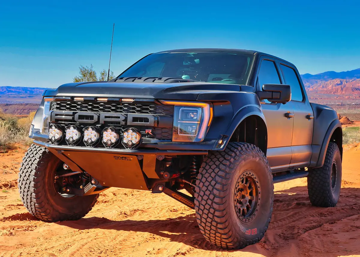 2021+ Ford Raptor  Raptor R Svc Offroad Smurf Bumper / With Svc Offroad Heat Exchanger 1