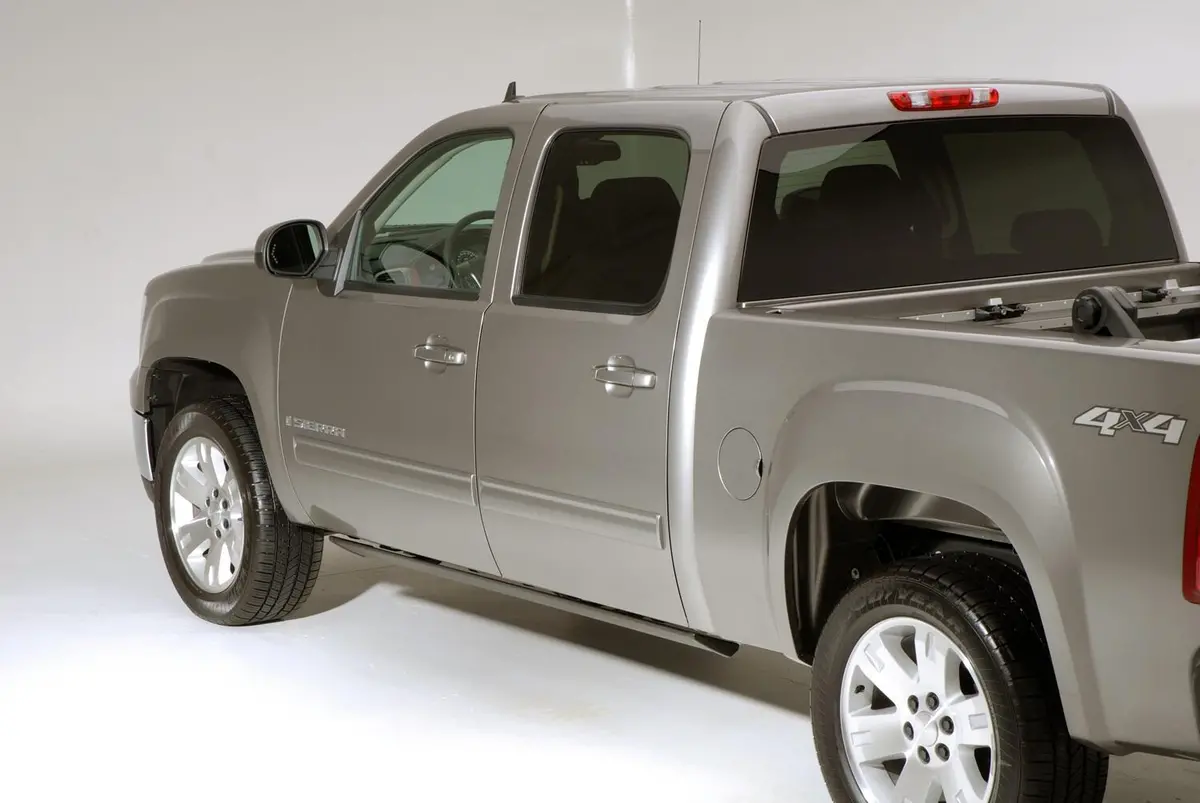 Powerstep Electric Running Boards For 2007-2013 Silverado 1500/Sierra 1500 2007-2014 Silverado/Sierra 2500/3500 (Excludes 2011-2014 Diesel Models) Extended/Crew Cab Amp Research 1