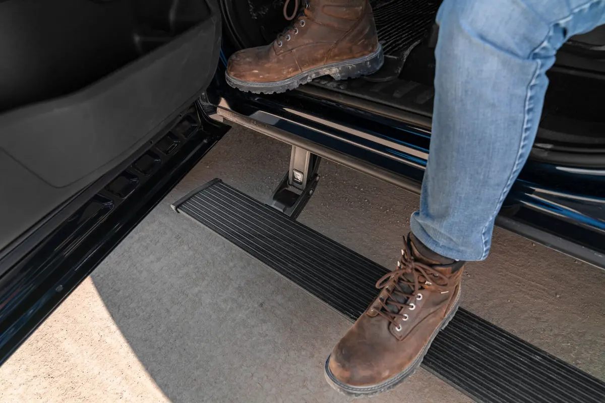 Powerstep Plug N Play System For 2022-2025 Toyota Tundra Amp Research 1