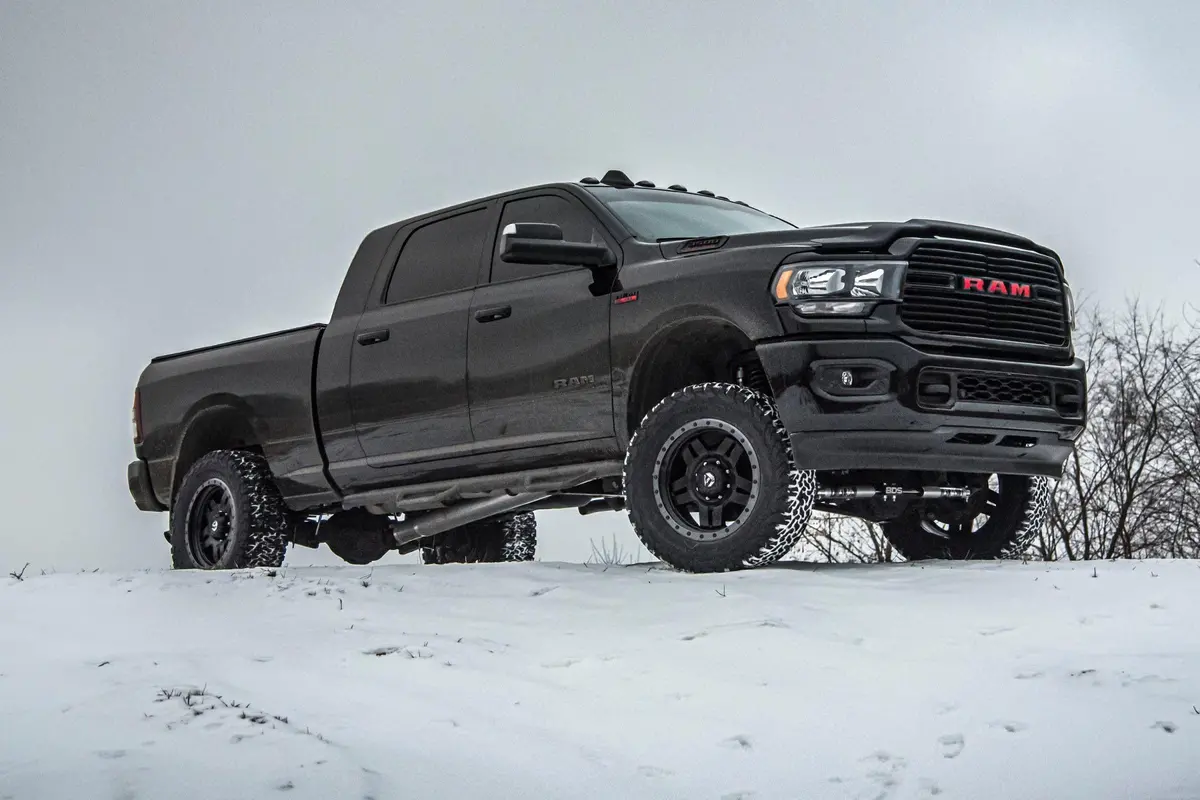 4 Inch Lift Kit W/ Radius Arm 2 Inch Rear Block Ram 3500 19-24 4Wd Diesel Without Factory Rear Overload Leaf 8 Bolt Nx2 Nitro Shocks 1