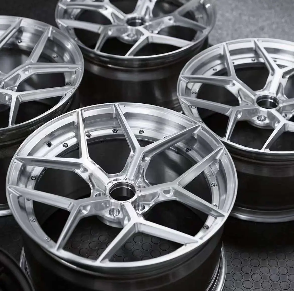 3-Piece Forged Wheels For Ferrari 812 Competizione 1