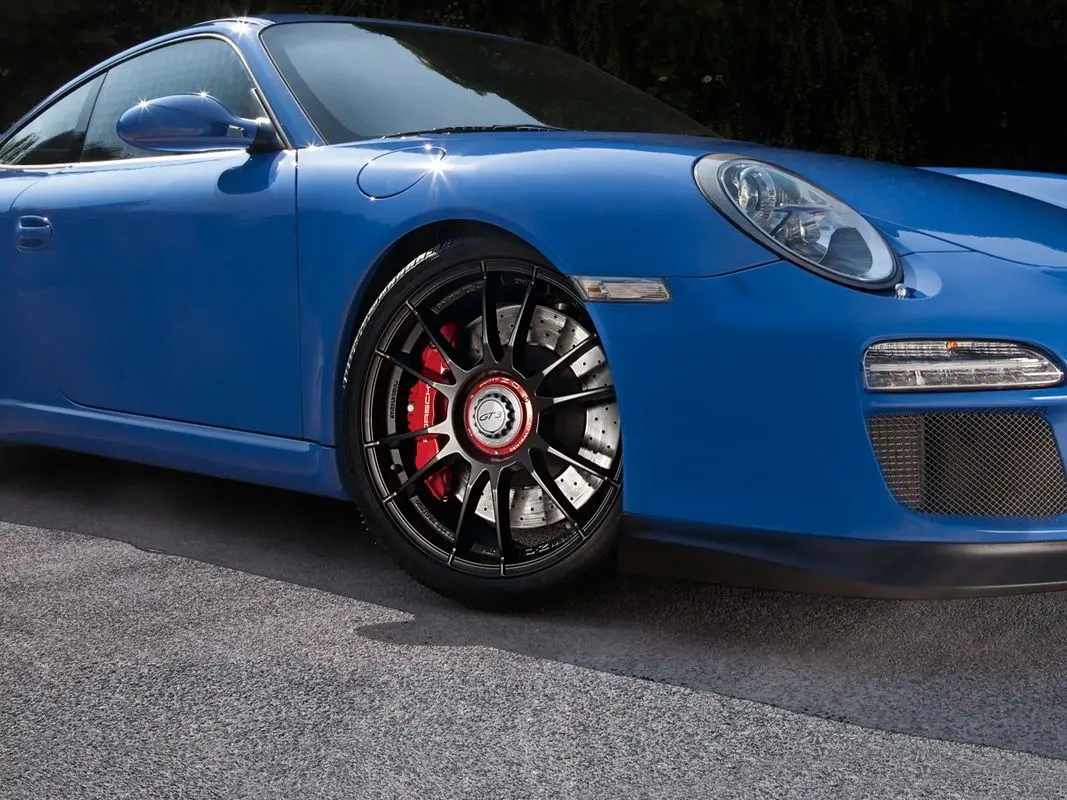 O.Z. Racing Ultraleggera Hlt Center Lock Wheels – Forged Aluminum, Track-Optimized Design 38