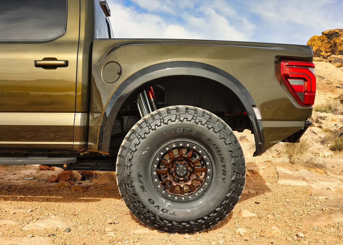 2021+ Ford Raptor Svc Offroad Rear Prerunner Package 1